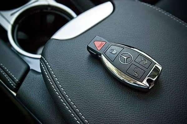 Mercedes-Benz Car Key 