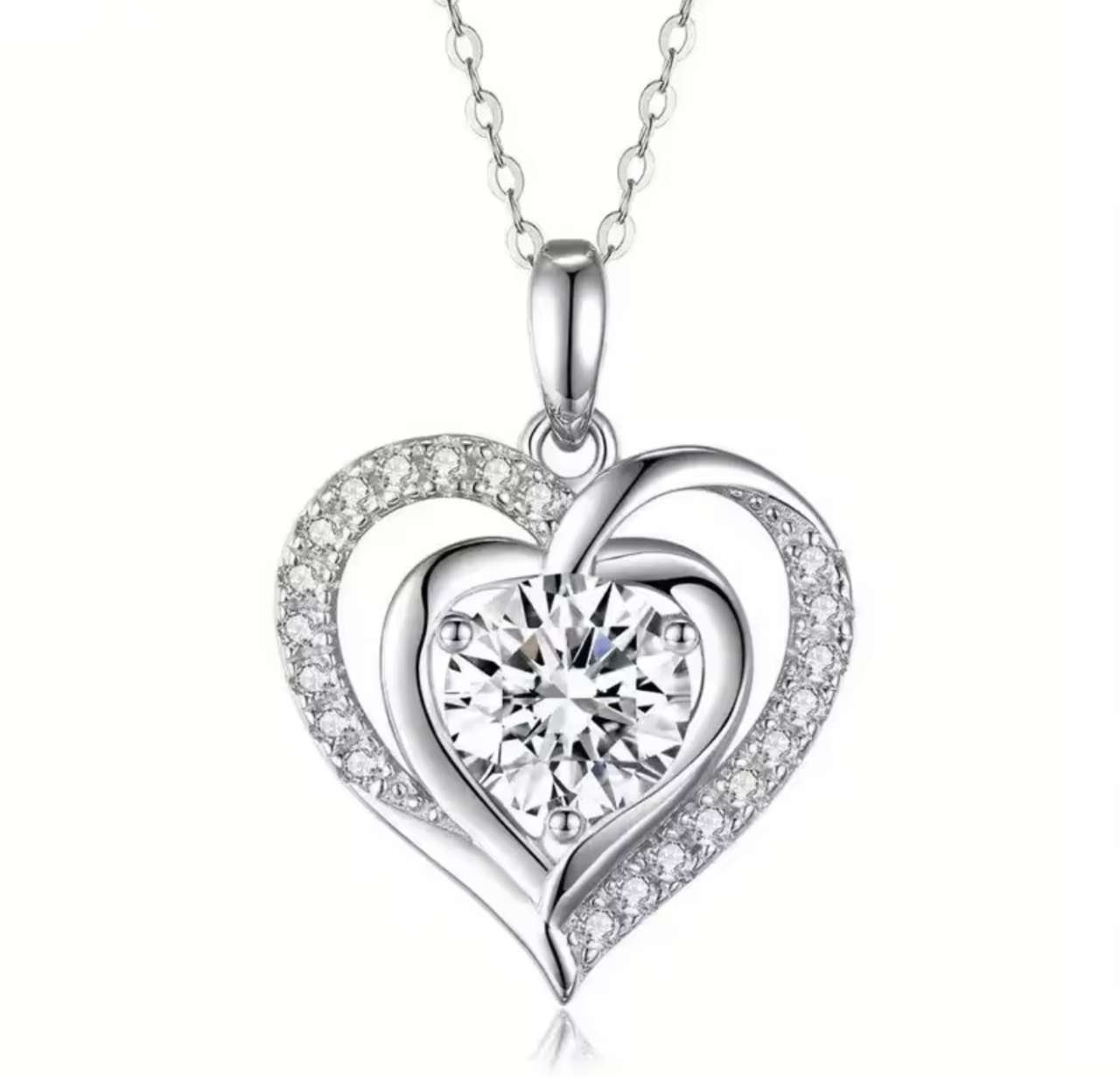 Huitan Delicate Heart Pendant Necklace for Women Luxury Bright Cubic Zirconia Neck Accessory Sweet L