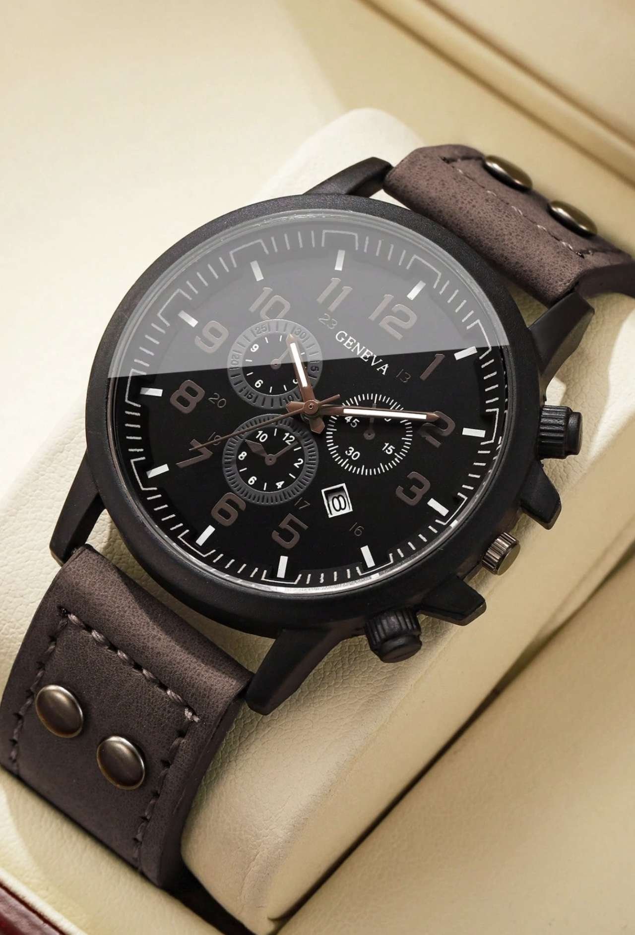 Men's Gift Watch PU Strap Classic Three-Eye Digital Calendar Dial Sports Casual Quartz Wristwatch, G