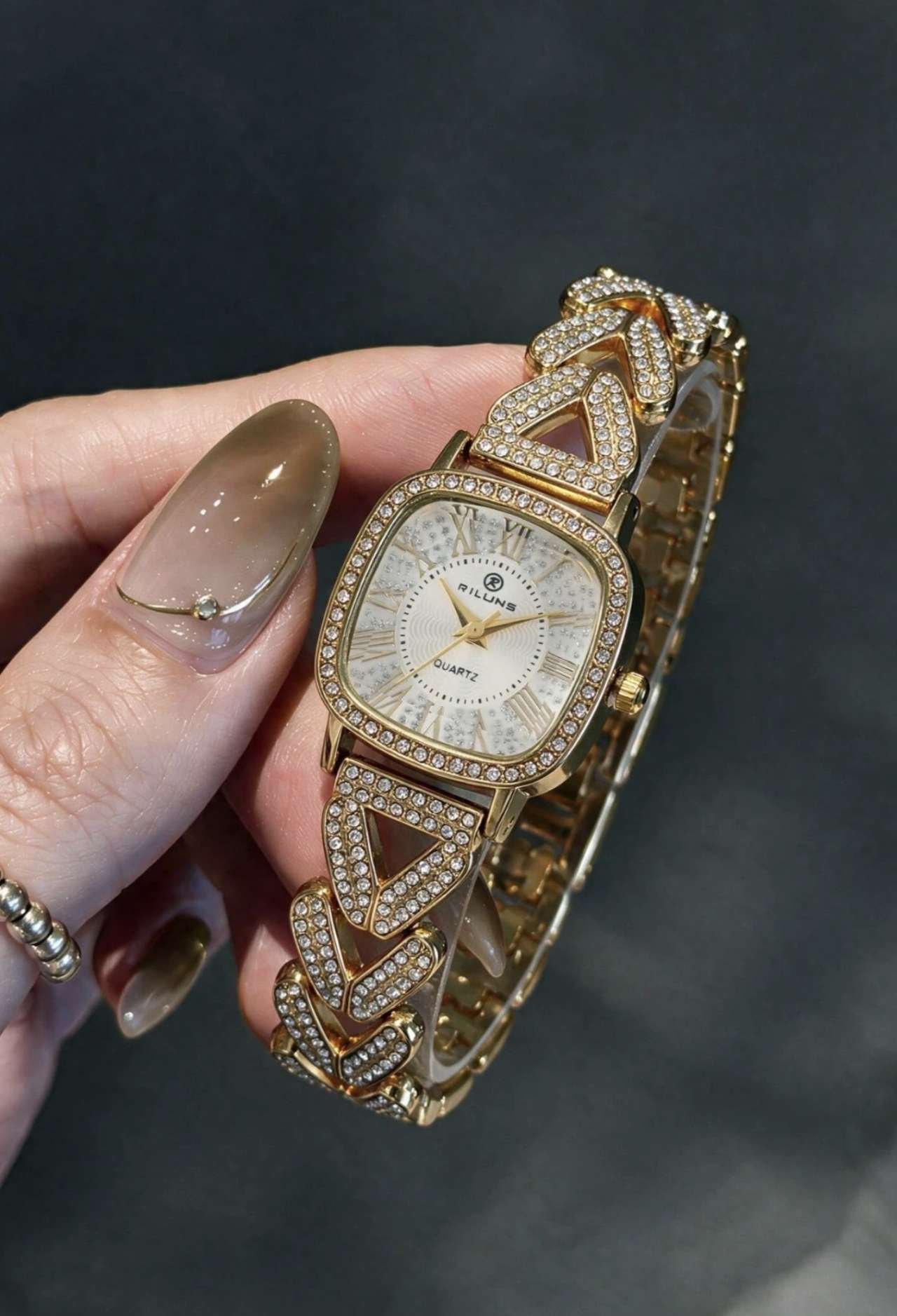 1pc Gold Women's Watch, Minimalist New Style, Rhinestone Elegant Fashion, Casual Versatile Quartz Wa