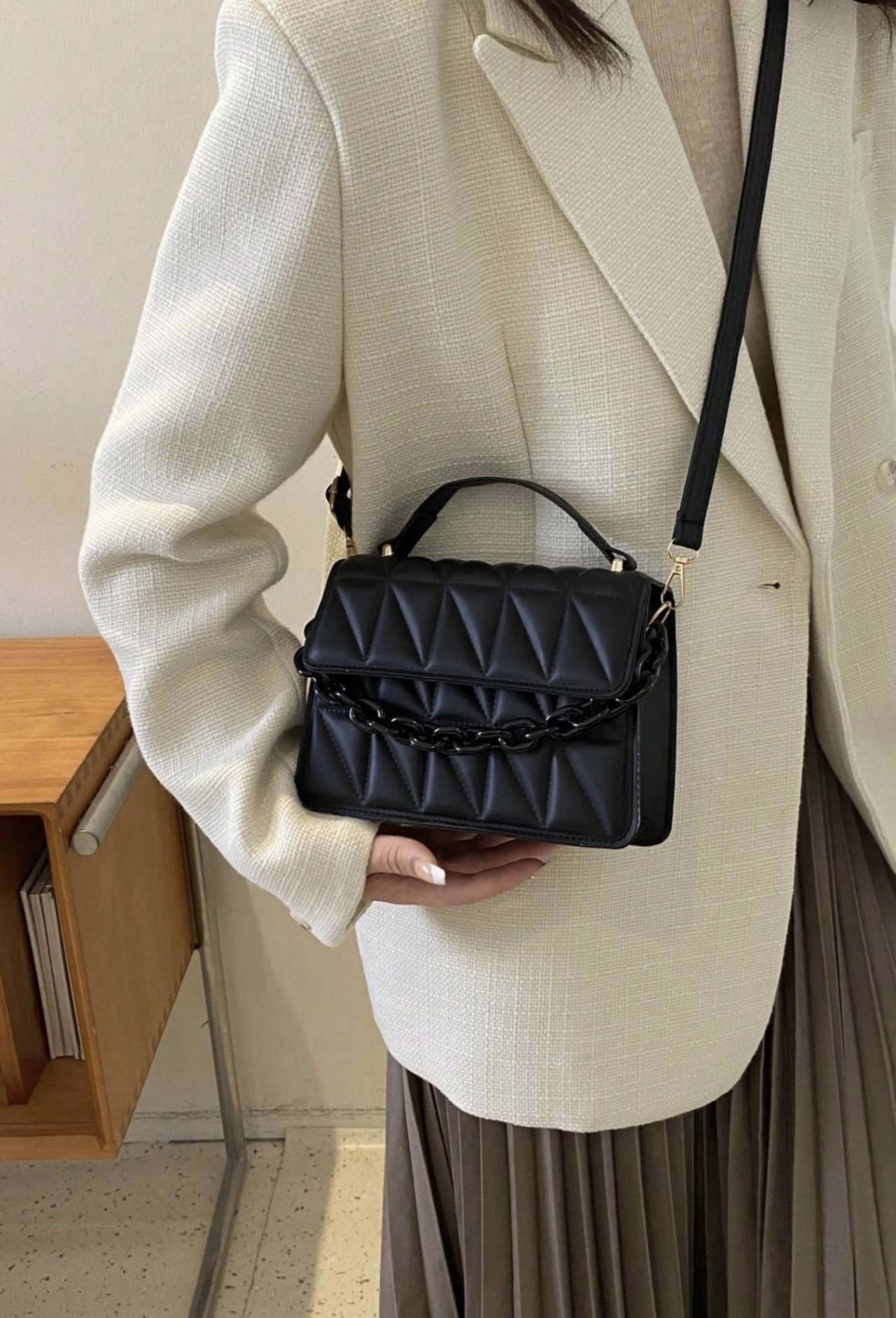 1pc New Fashion Shoulder Crossbody Bag, Minimalist Diamond Quilted Handbag