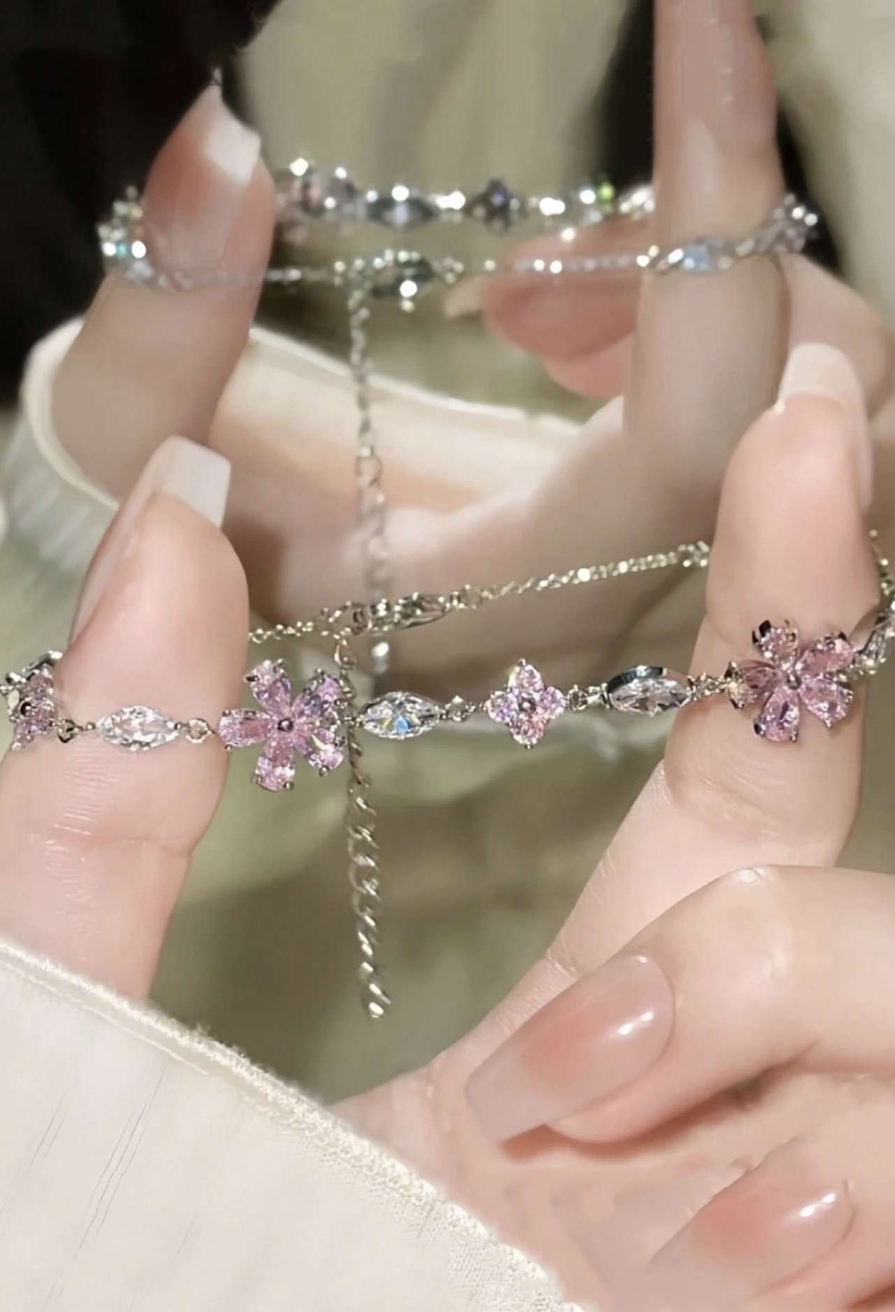 1pc Elegant Pink Sakura Flower Rhinestone Decor Bracelet, Suitable For Women's Daily, Festival, And 