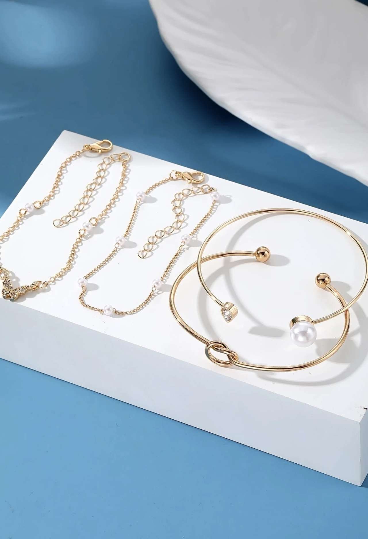 4pcs/Set Faux Pearl Butterfly & Heart Shaped Adjustable Bracelet Set
